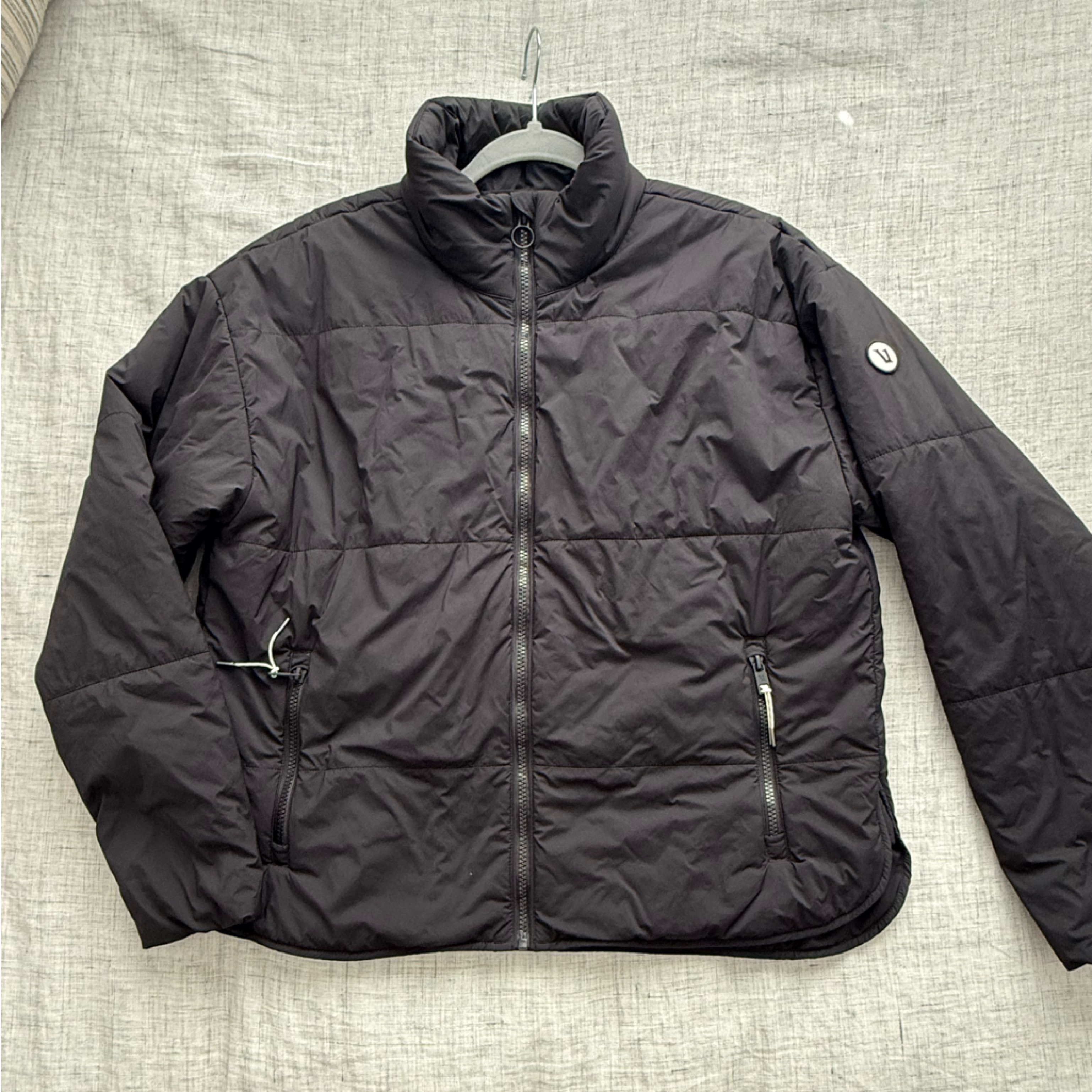 Vuori Women’s Black Puffer Jacket
